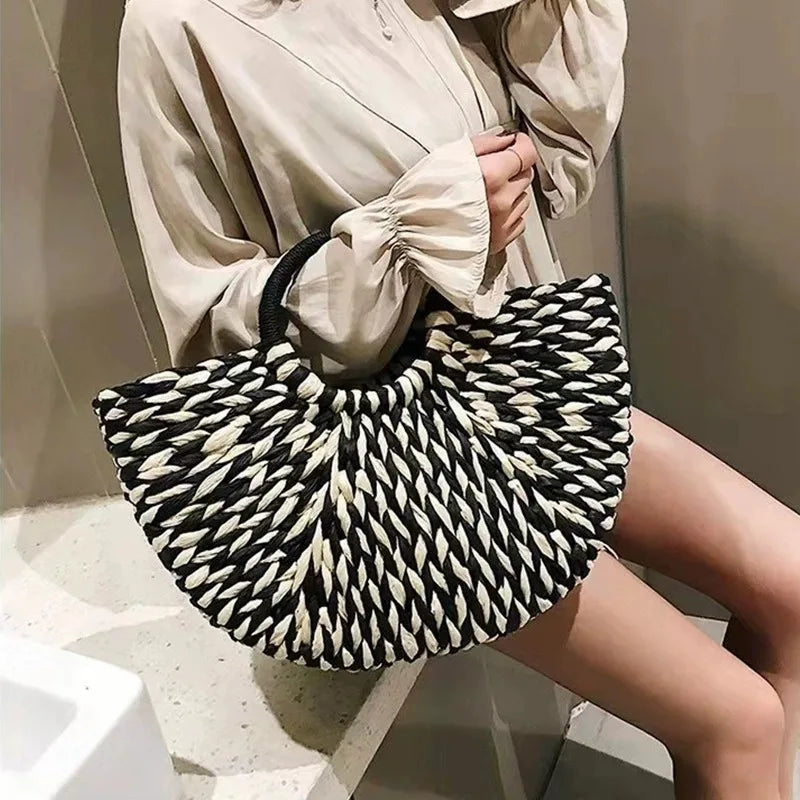 Simple All-Match Handbag Ladies 2024 New Handbags Women Round Bucket Straw Bag Korean Handmade Woven Basket Rattan Handbag